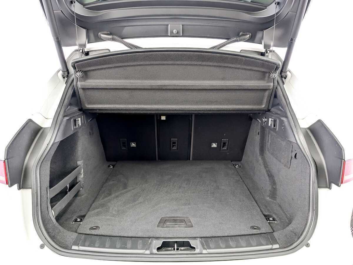 Jaguar F-Pace, 2018 Фото №10