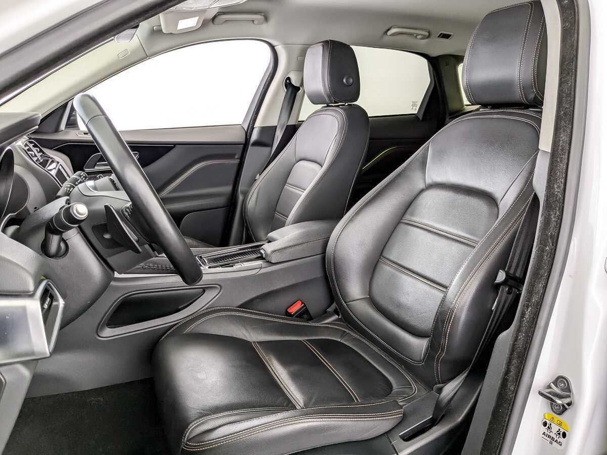 Jaguar F-Pace, 2018 Фото №20