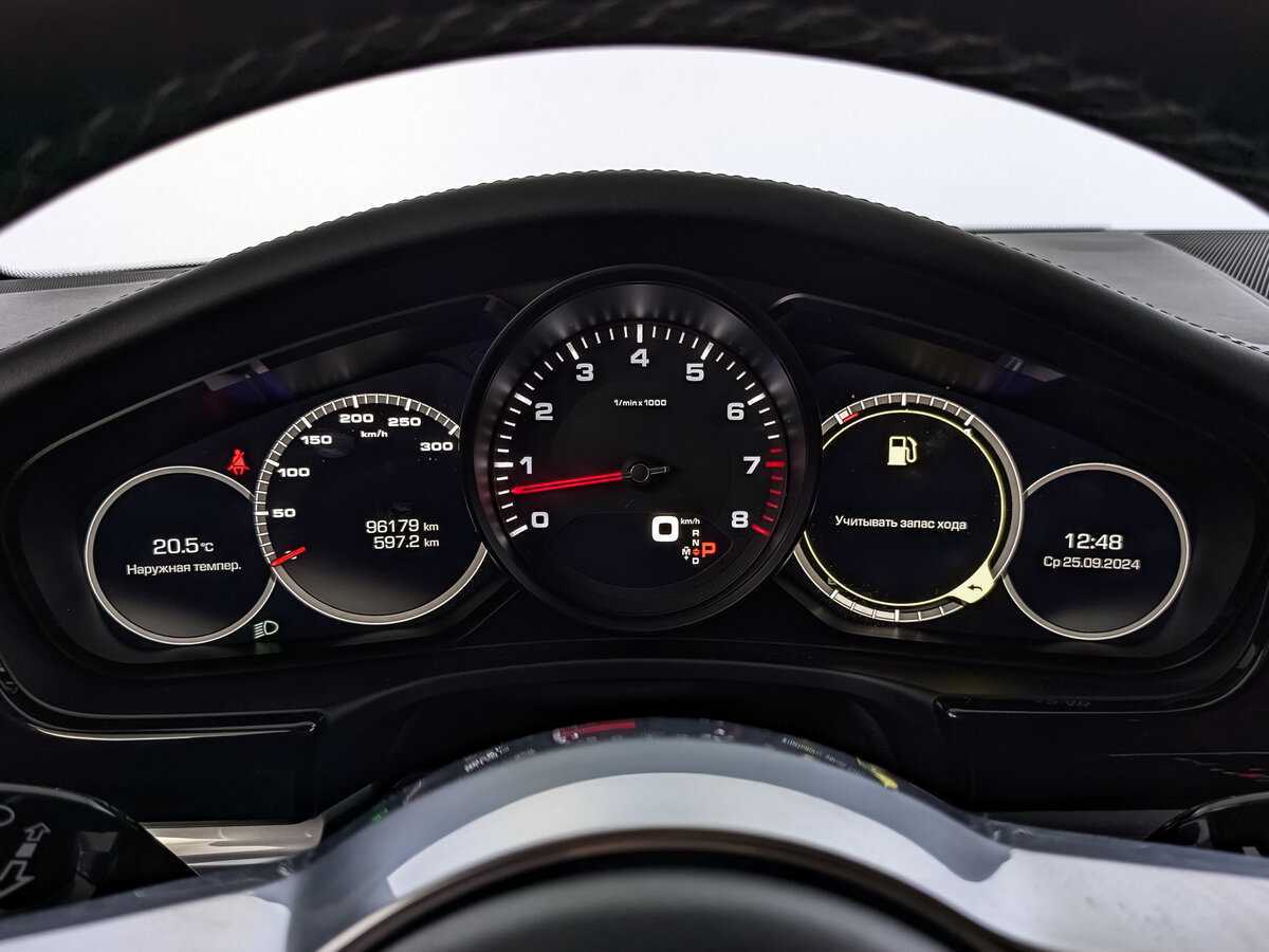 Porsche Panamera 4, 2019 Фото №16