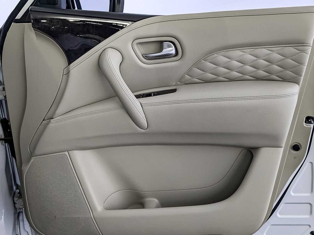 Infiniti QX80, 2018 Фото №24