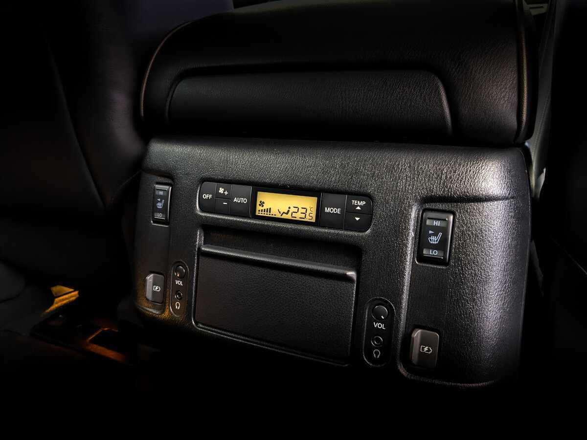 Infiniti QX80, 2018 Фото №30