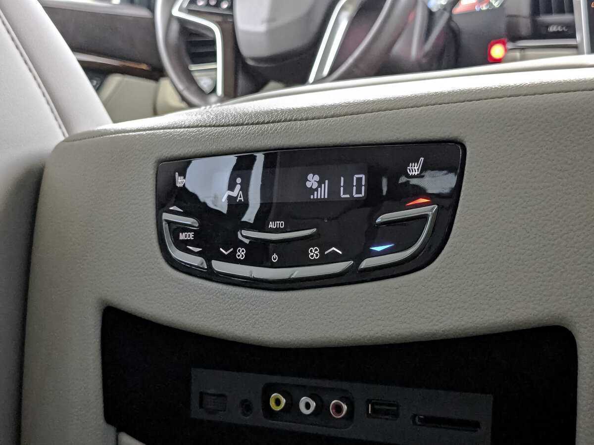 Cadillac Escalade, 2016 Фото №29