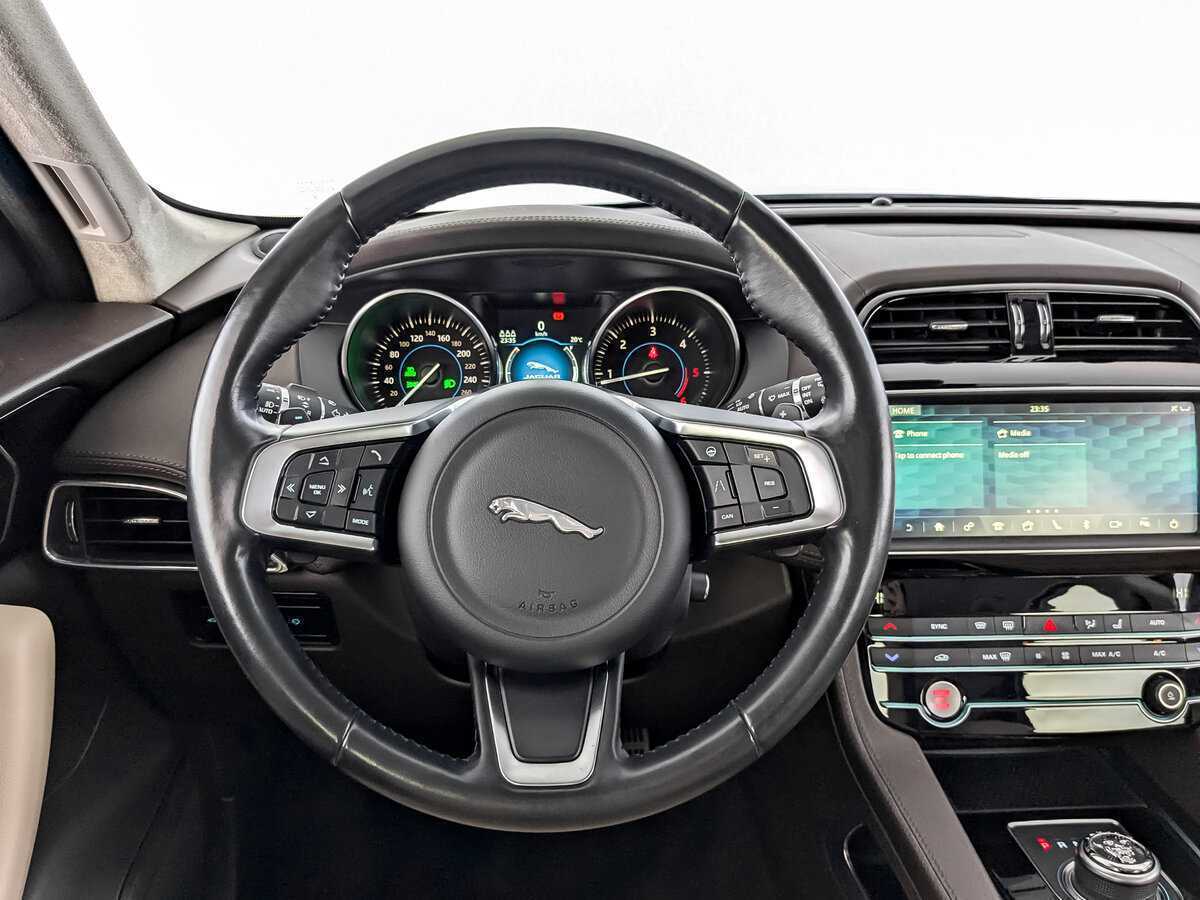 Jaguar F-Pace, 2020 Фото №22
