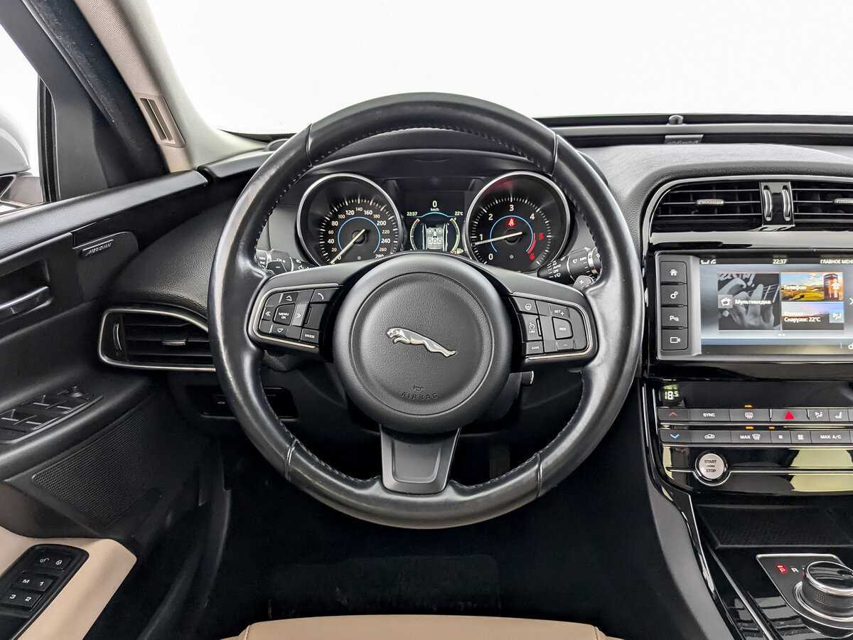 Jaguar XE, 2017 Фото №22