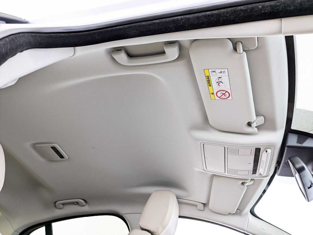 Jaguar XE, 2017 Фото №23