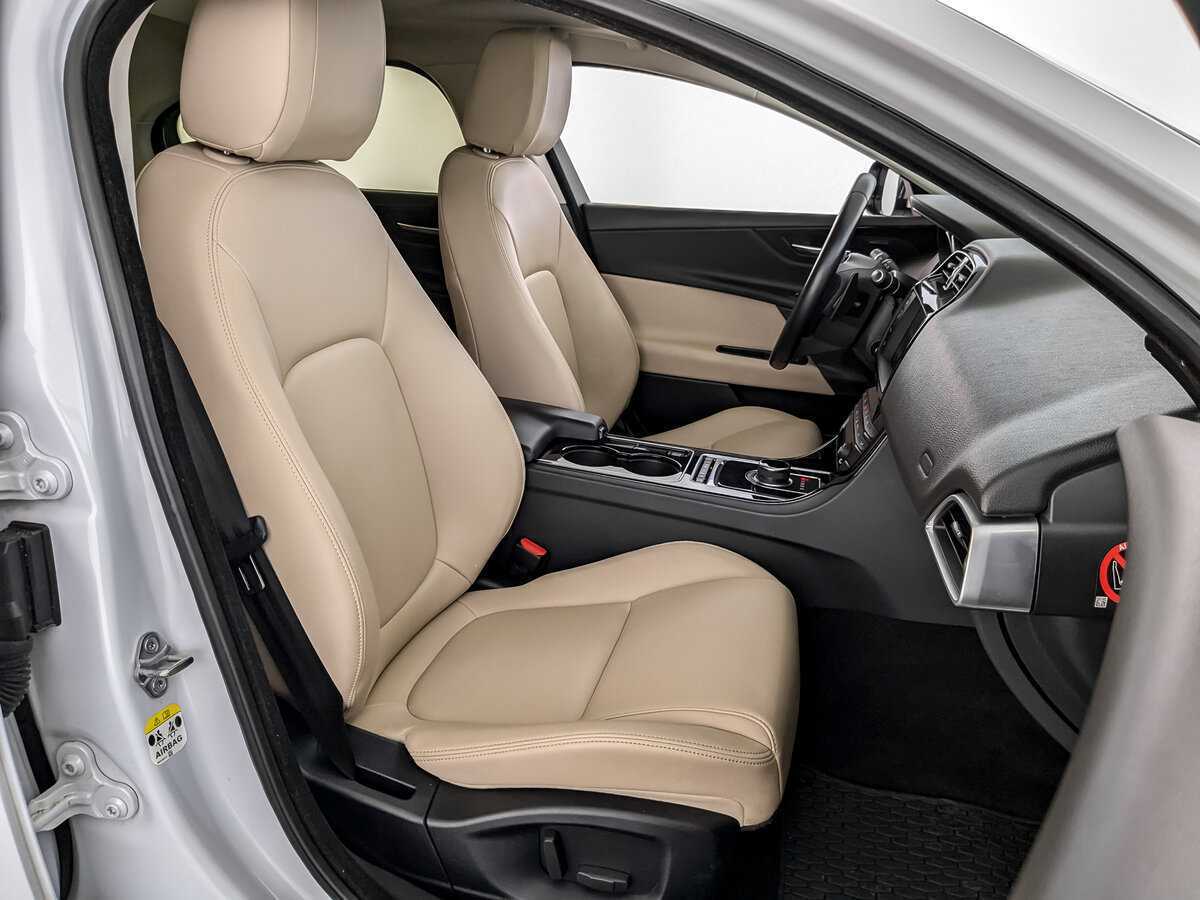 Jaguar XE, 2017 Фото №24