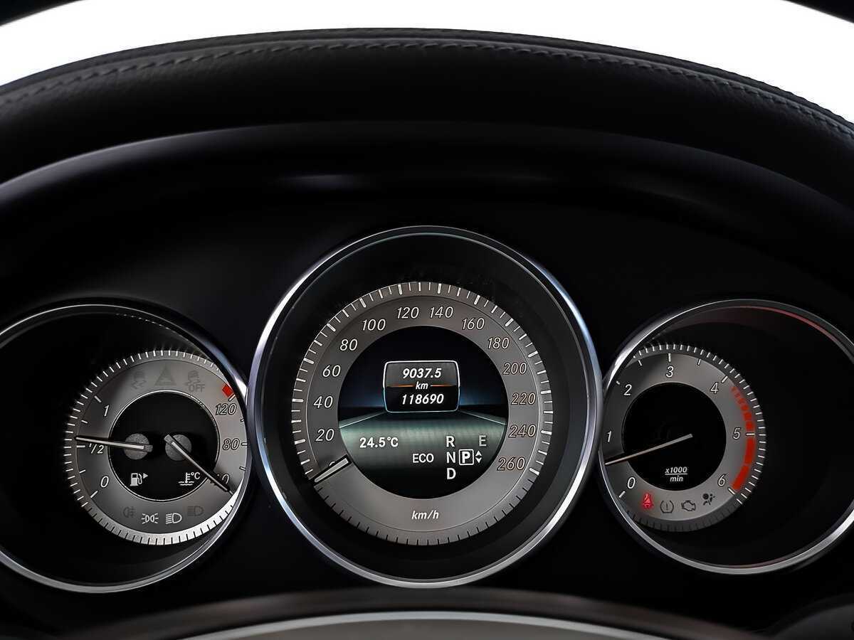 Mercedes-Benz CLS 350 BlueTEC, 2015 Фото №16