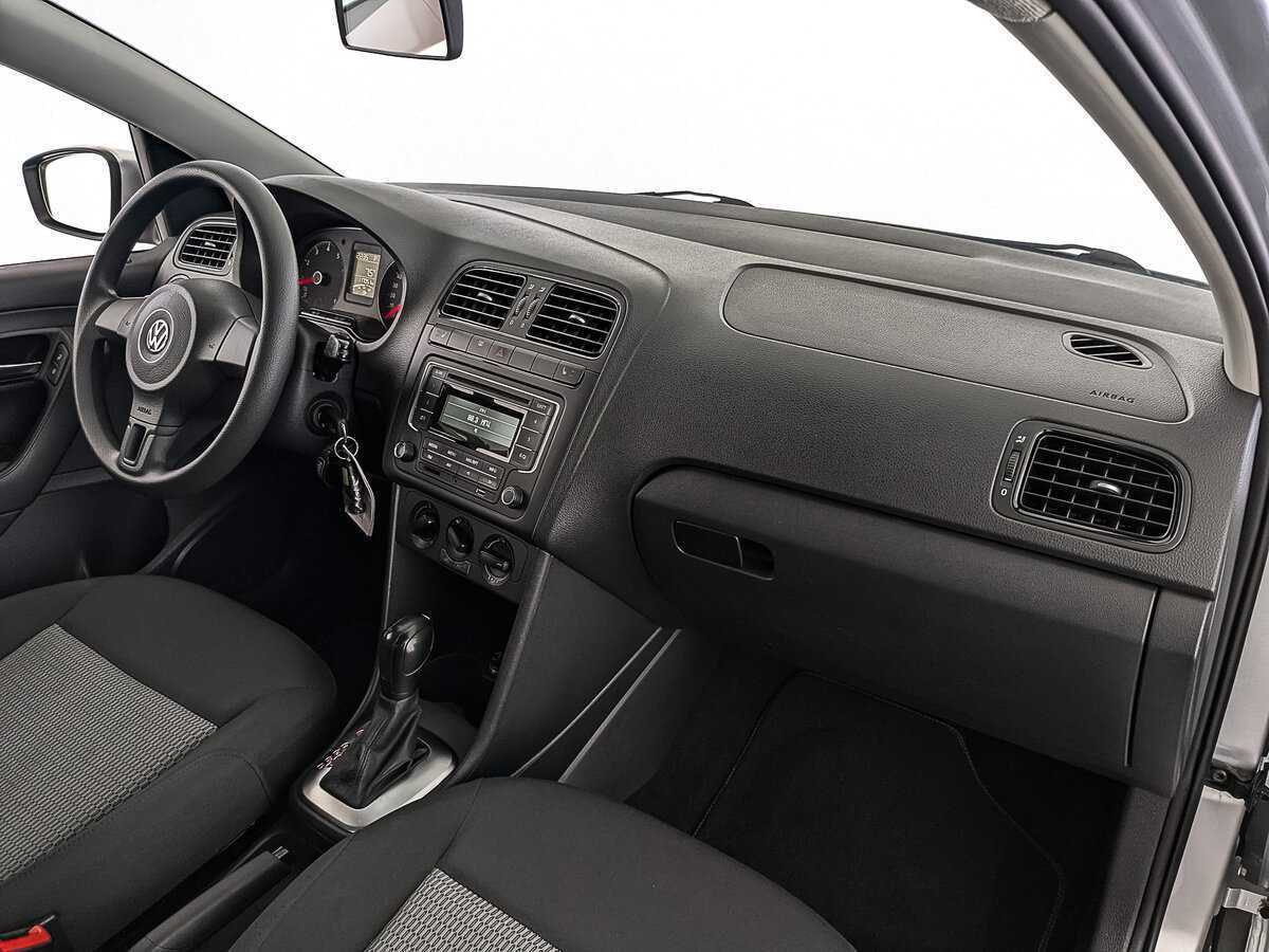Volkswagen Polo, 2015 Фото №13