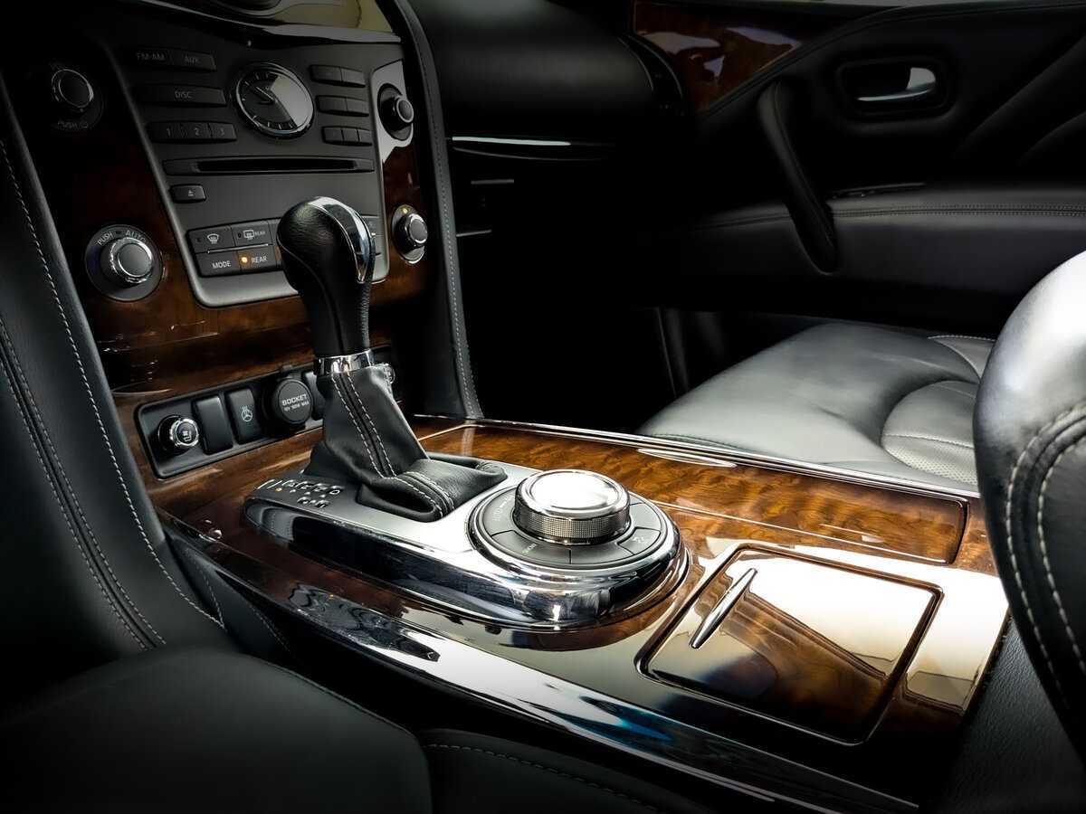 Infiniti QX80, 2017 Фото №27