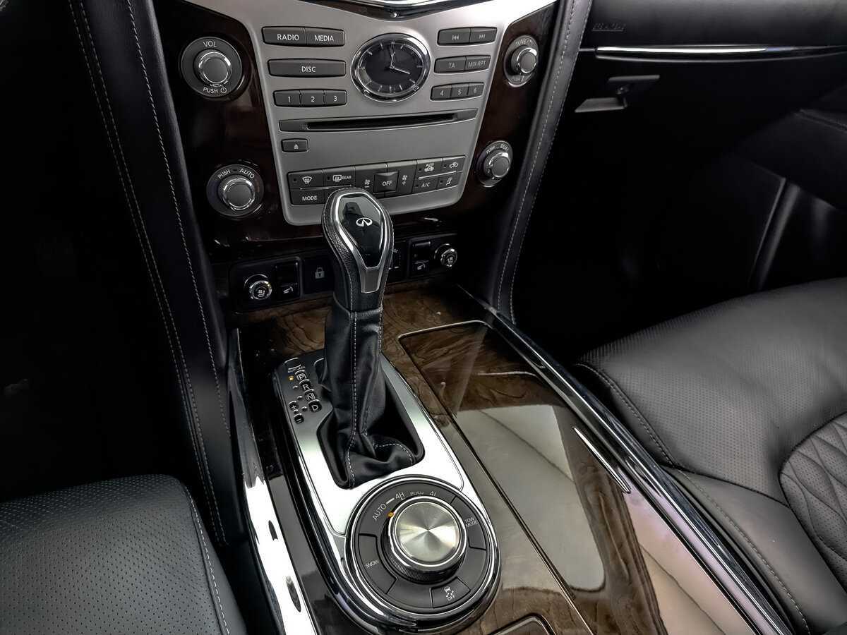 Infiniti QX80, 2019 Фото №24