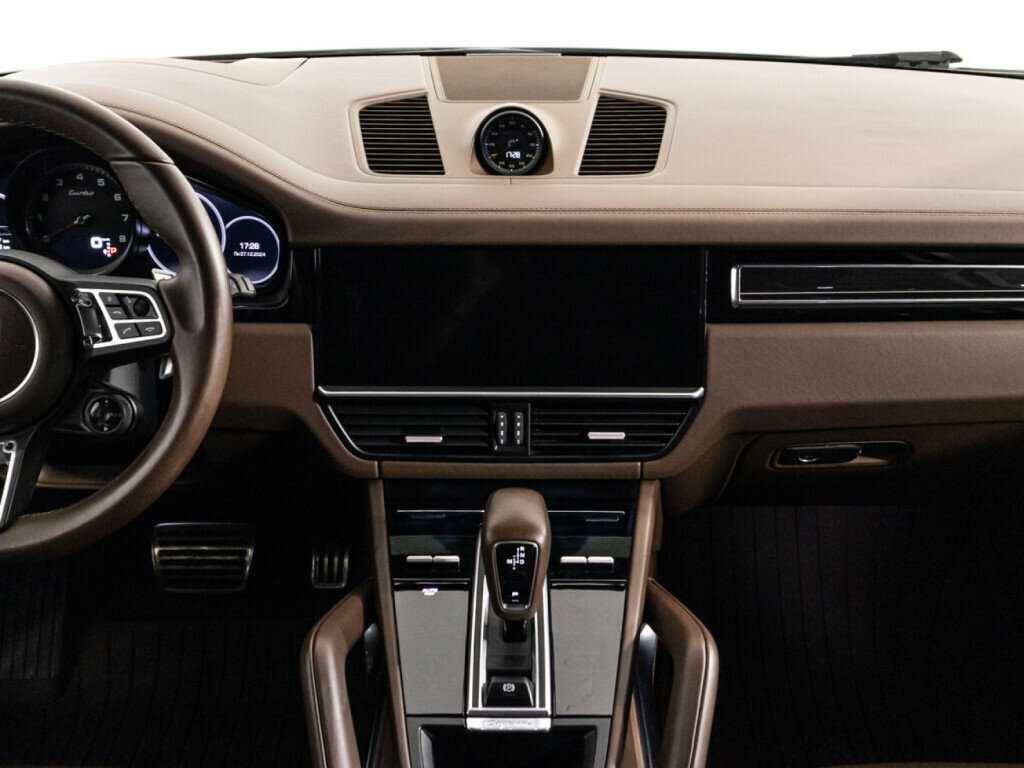 Porsche Cayenne Turbo, 2018 Фото №13