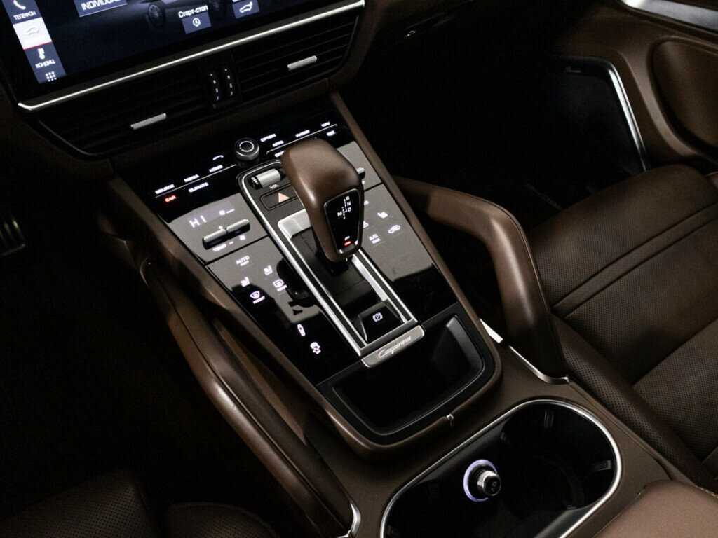 Porsche Cayenne Turbo, 2018 Фото №23