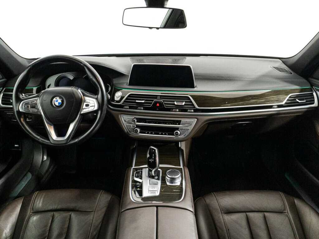 BMW 7 серии 730i, 2016 Фото №11