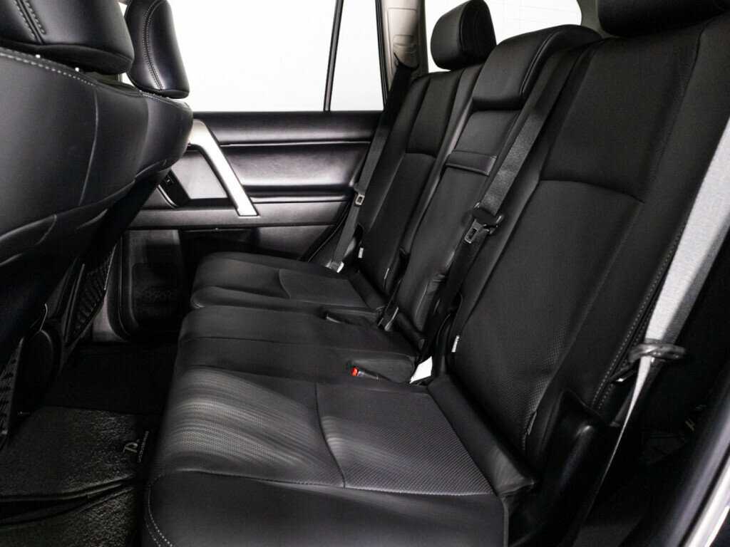Toyota Land Cruiser Prado, 2022 Фото №10