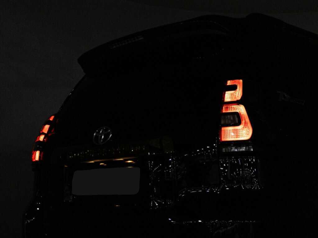 Toyota Land Cruiser Prado, 2022 Фото №26