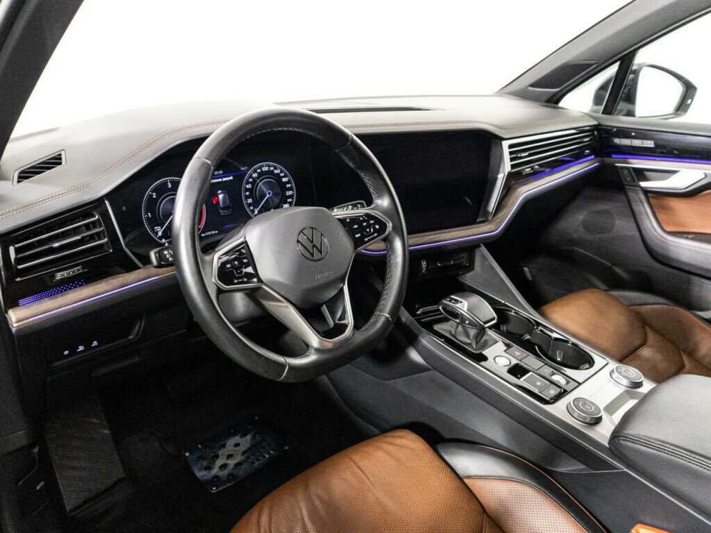 Volkswagen Touareg, 2022 Фото №11