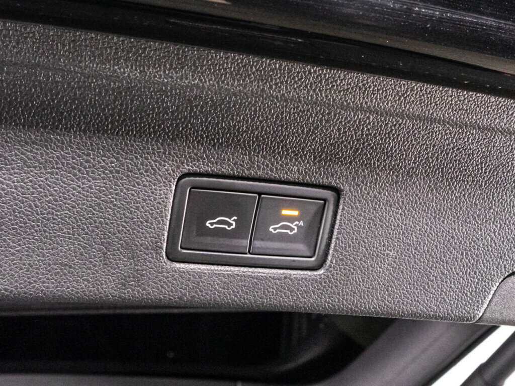 Volkswagen Touareg, 2022 Фото №15