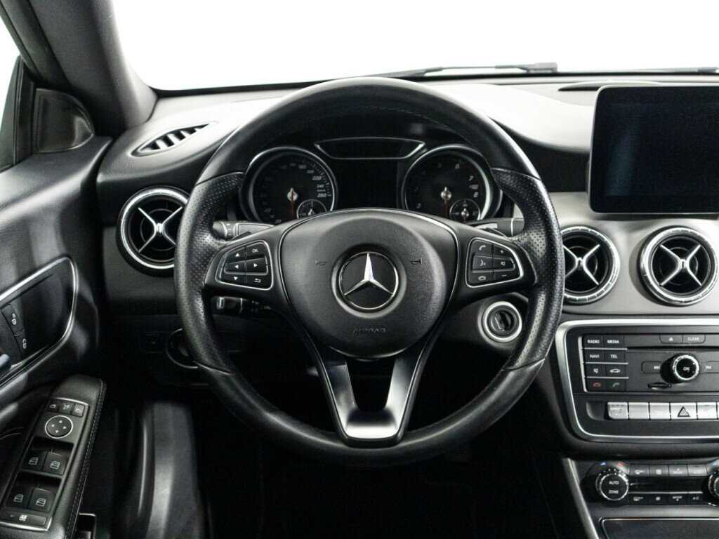 Mercedes-Benz CLA 200, 2016 Фото №16