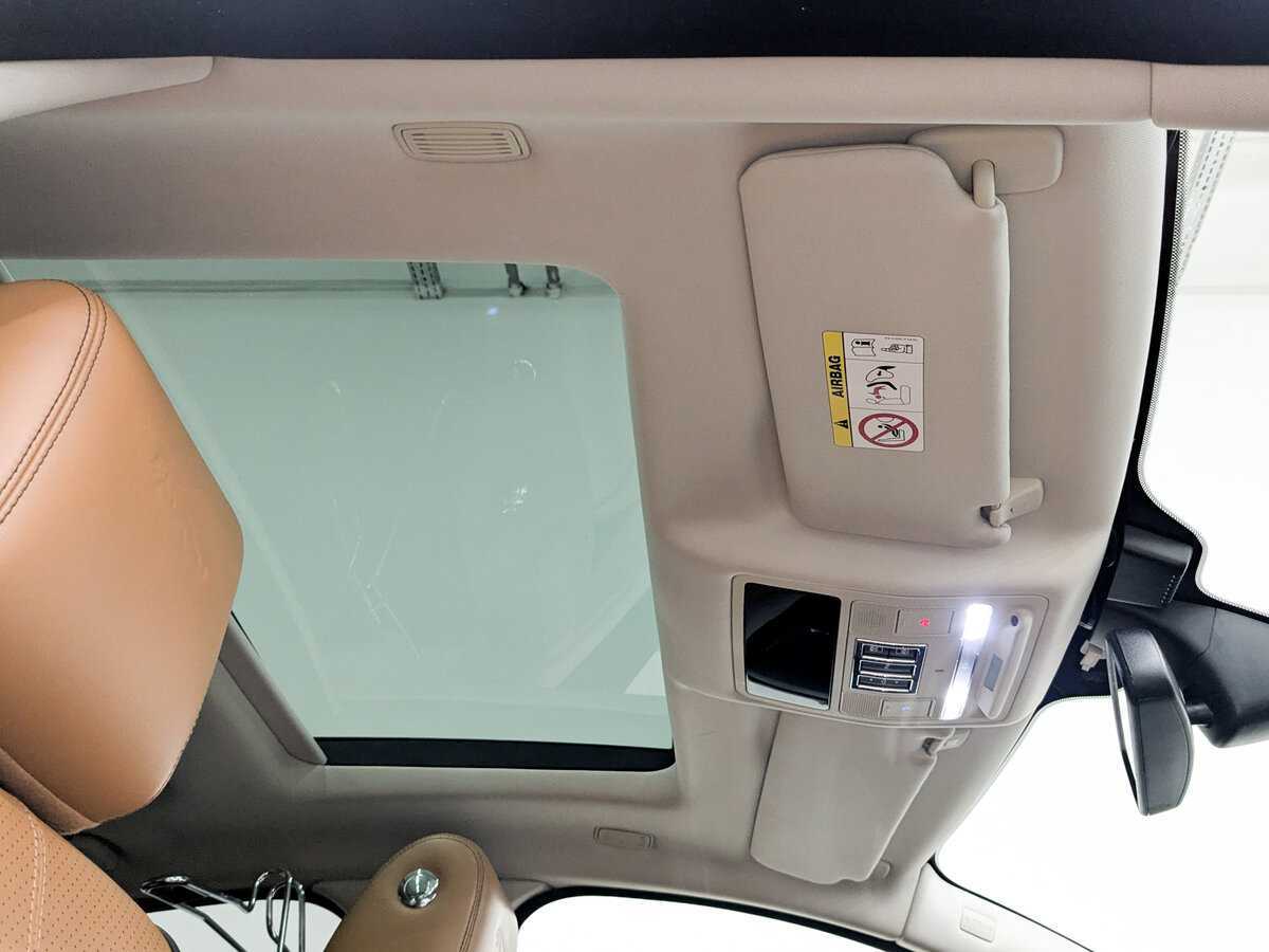 Jaguar XJ, 2017 Фото №24