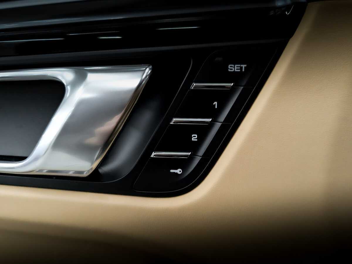 Porsche Macan, 2017 Фото №22