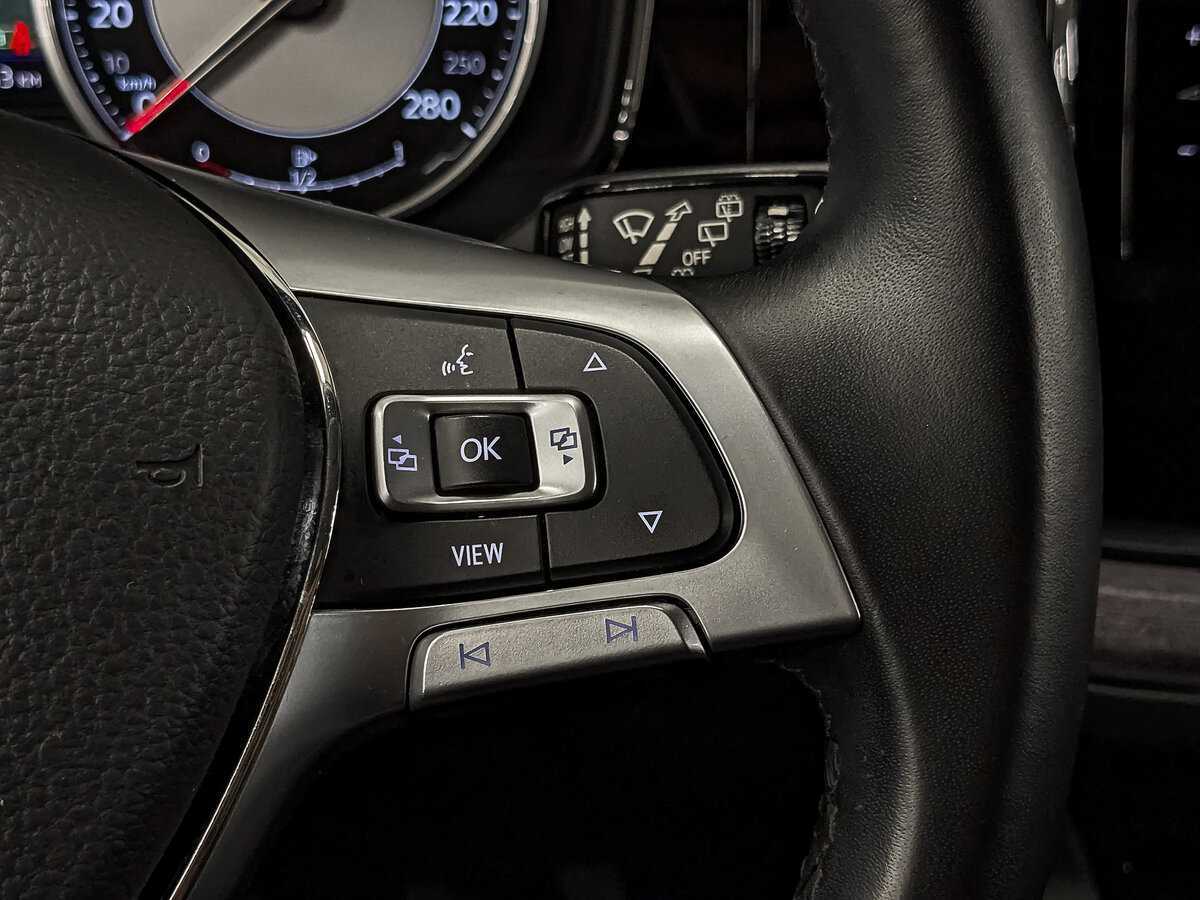 Volkswagen Touareg, 2018 Фото №28