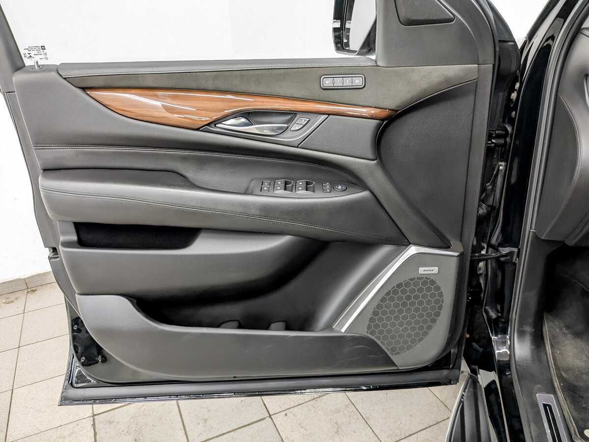 Cadillac Escalade, 2017 Фото №17