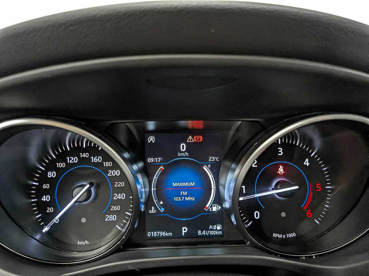 Jaguar F-Pace, 2018 Фото №13