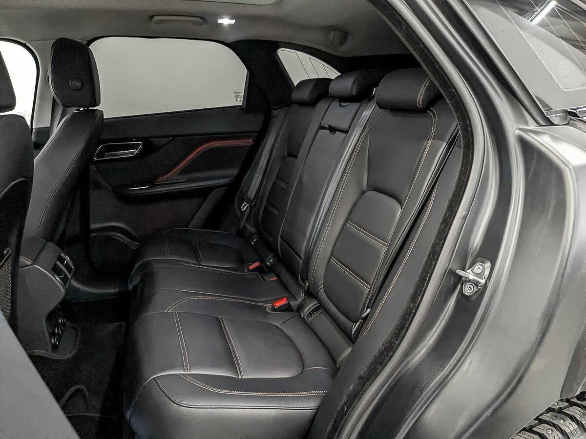 Jaguar F-Pace, 2018 Фото №15