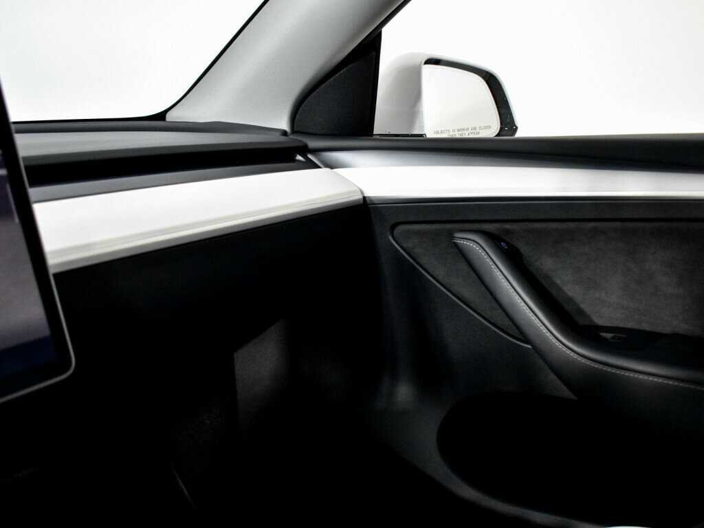 Tesla Model Y Performance, 2022 Фото №14