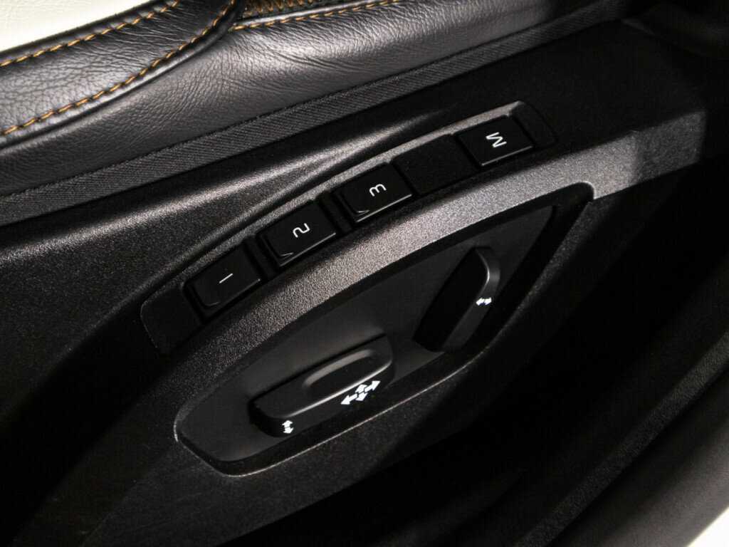 Volvo V40 Cross Country, 2019 Фото №16