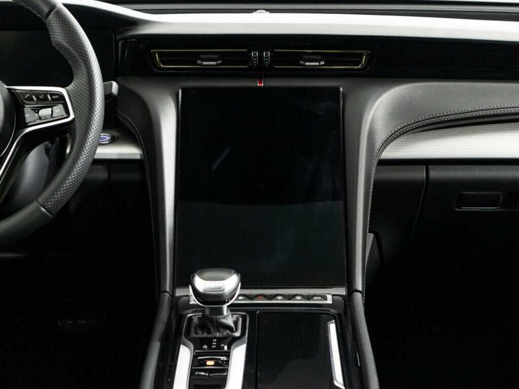 Hongqi H5, 2023 Фото №14