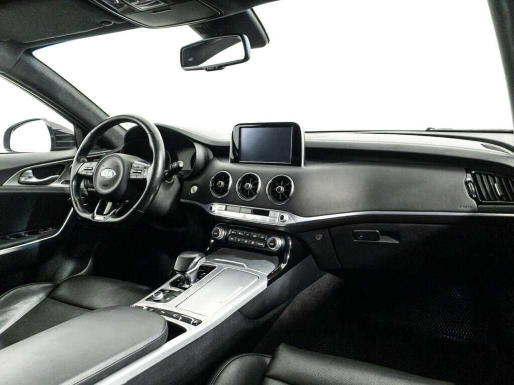 Kia Stinger, 2018 Фото №9