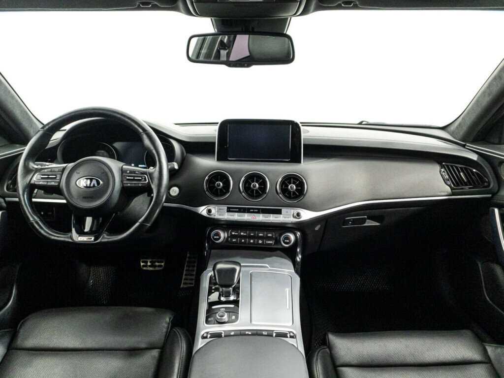 Kia Stinger, 2018 Фото №13