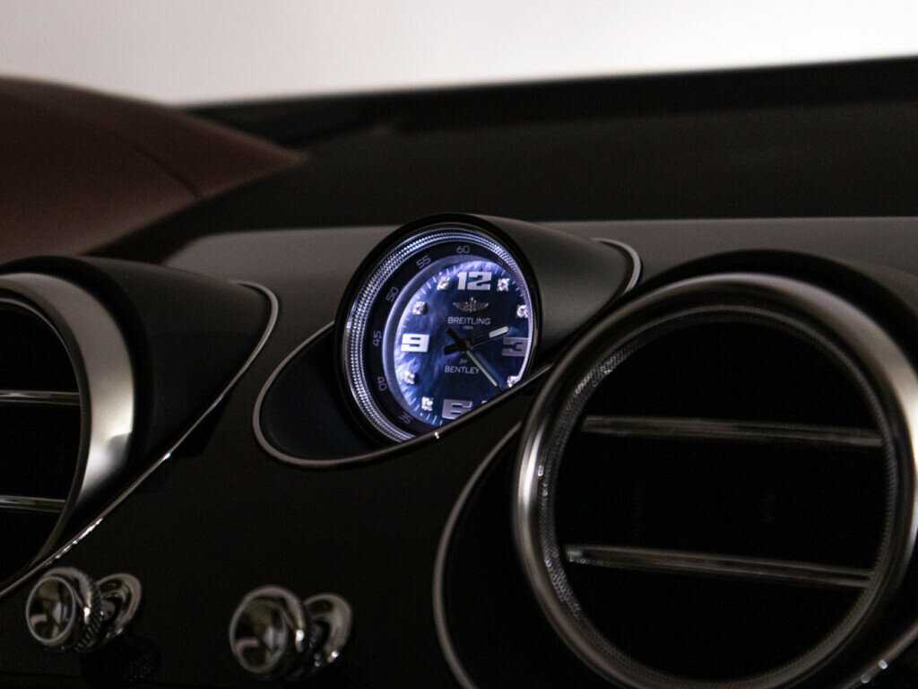 Bentley Bentayga Speed, 2020 Фото №31