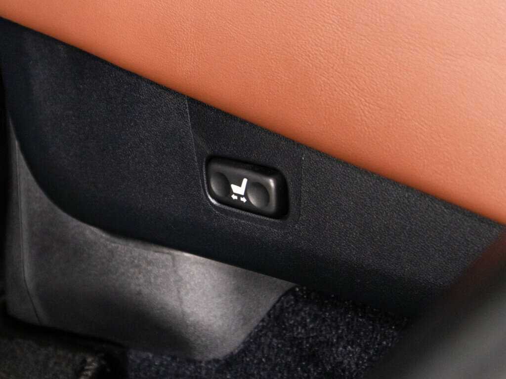 Lexus LX 570, 2018 Фото №31