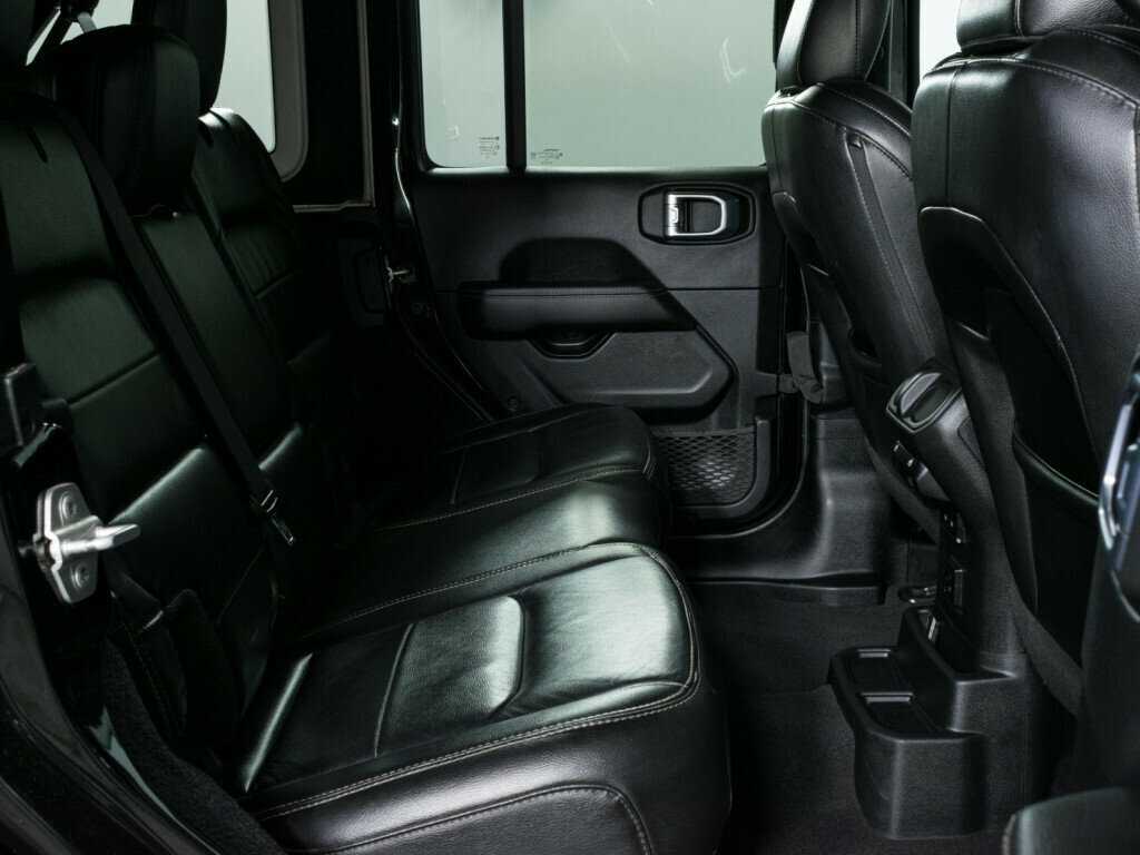 Jeep Wrangler, 2021 Фото №11