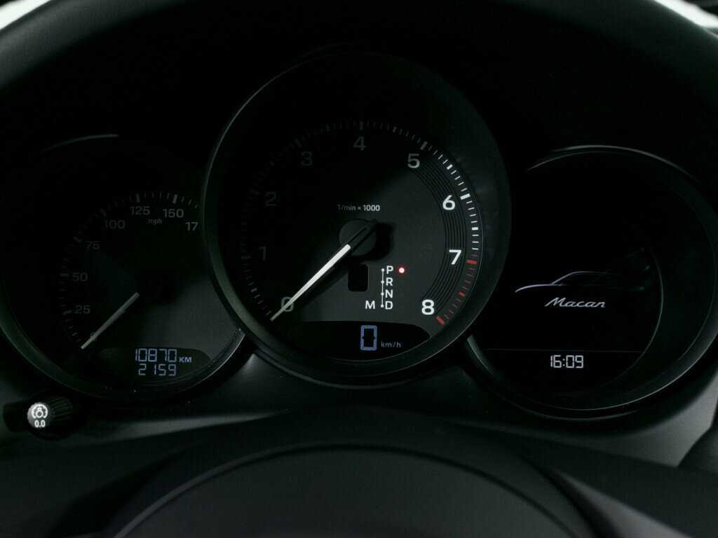 Porsche Macan, 2022 Фото №16