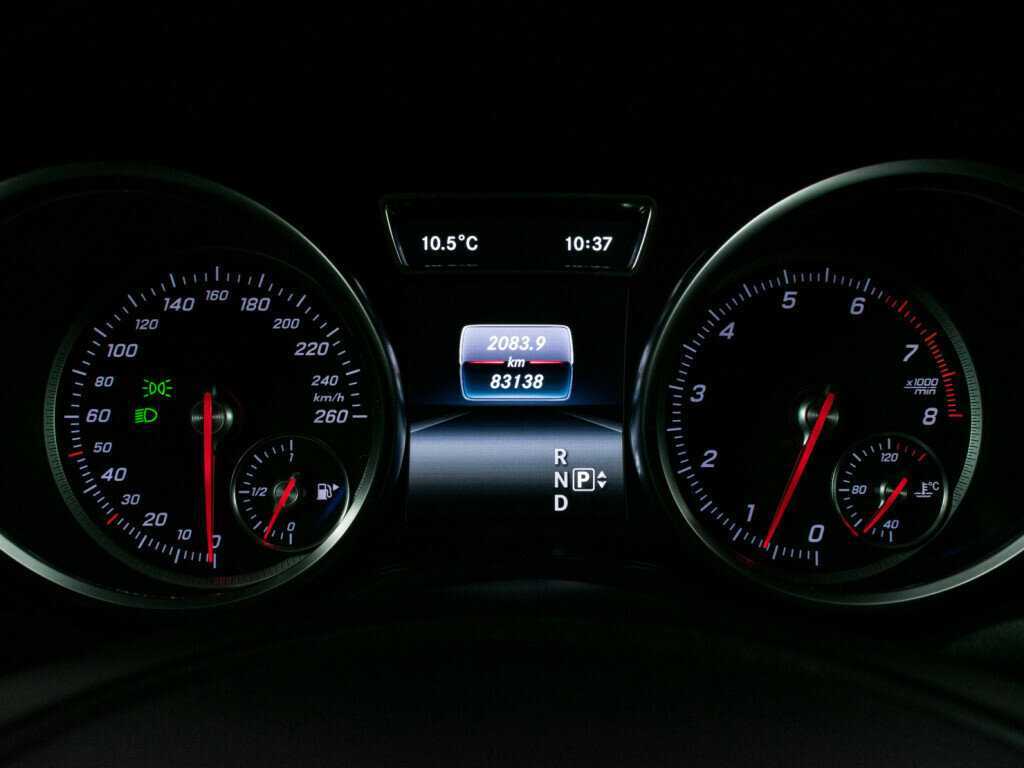 Mercedes-Benz GLE 300, 2015 Фото №14