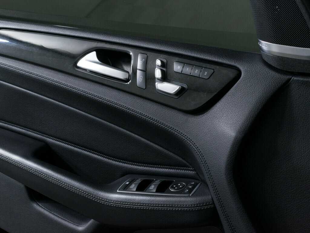 Mercedes-Benz GLE 300, 2015 Фото №18