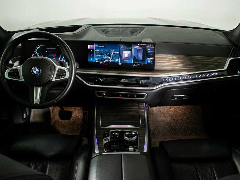 BMW X7 40i, 2022 Фото №11