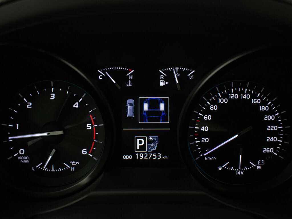 Toyota Land Cruiser, 2014 Фото №13