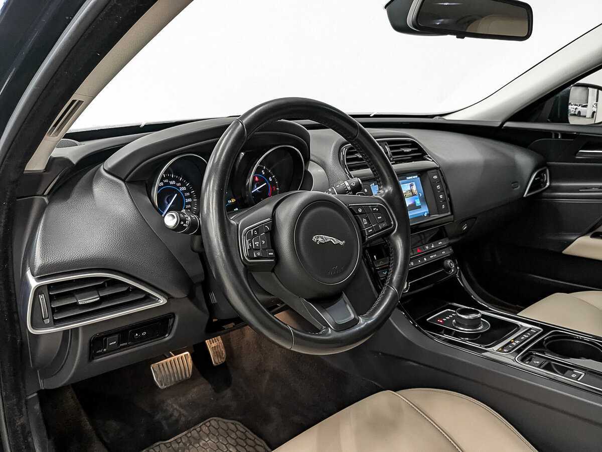 Jaguar XE, 2017 Фото №13
