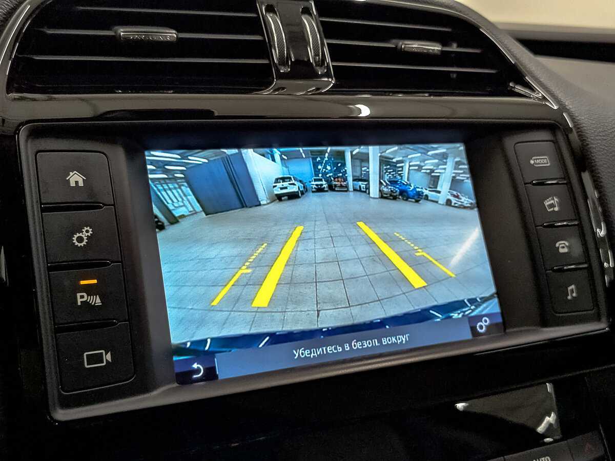 Jaguar XE, 2017 Фото №24