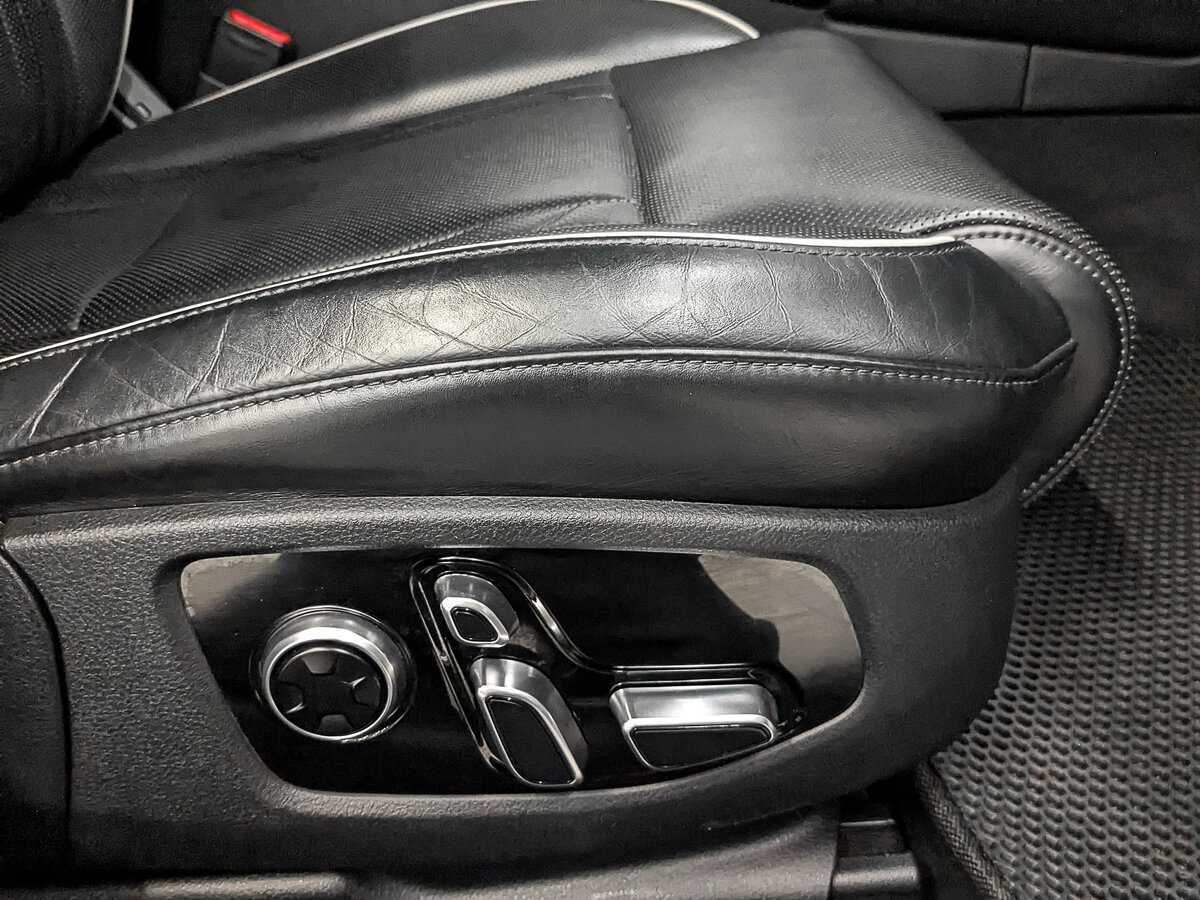 Kia K900, 2019 Фото №23