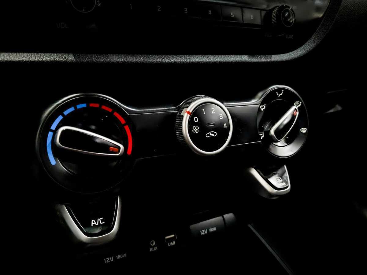 Kia Rio X-Line, 2020 Фото №23