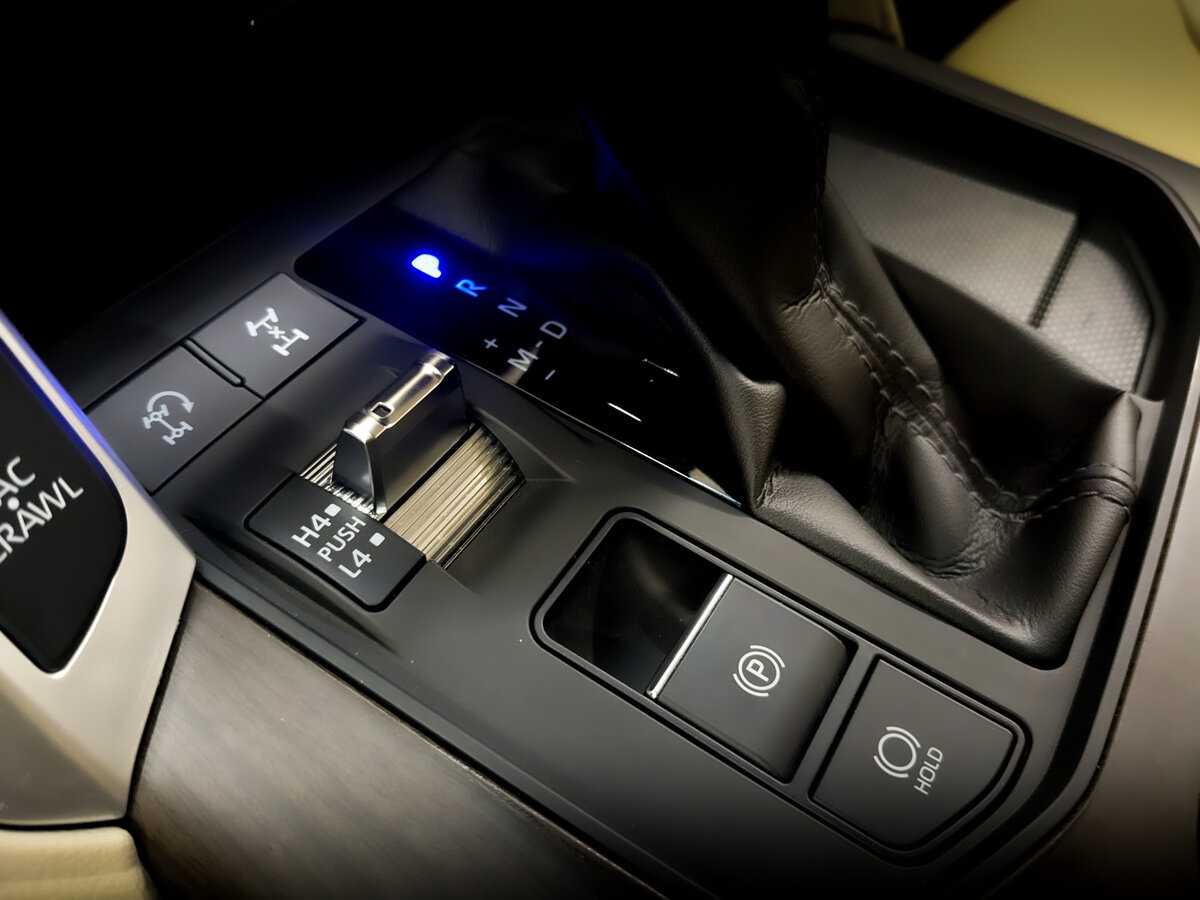 Toyota Land Cruiser, 2022 Фото №26