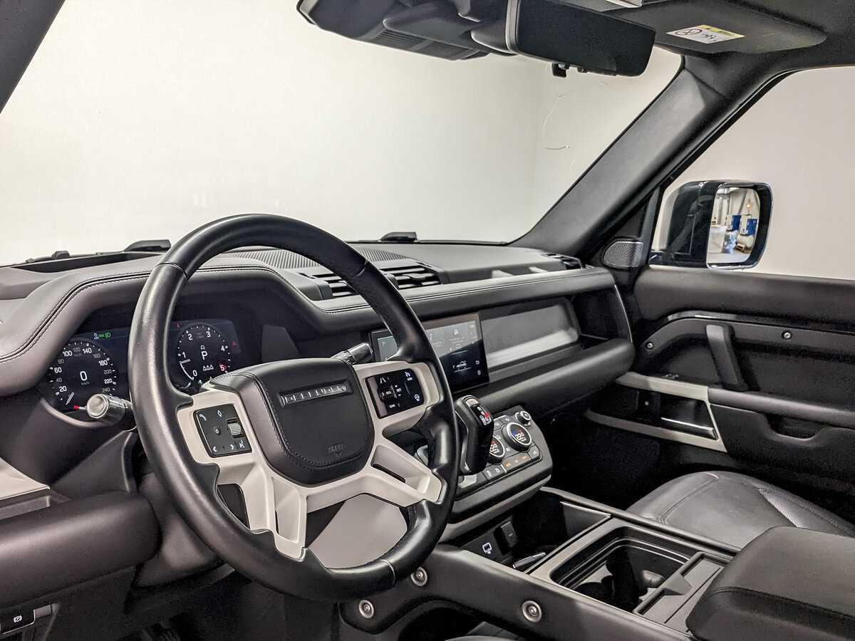Land Rover Defender 90, 2021 Фото №16