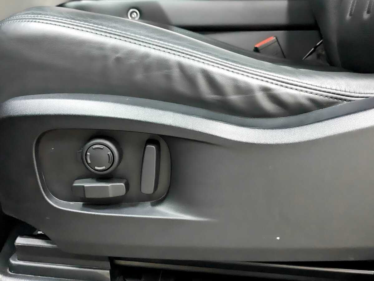 Land Rover Defender 90, 2021 Фото №20