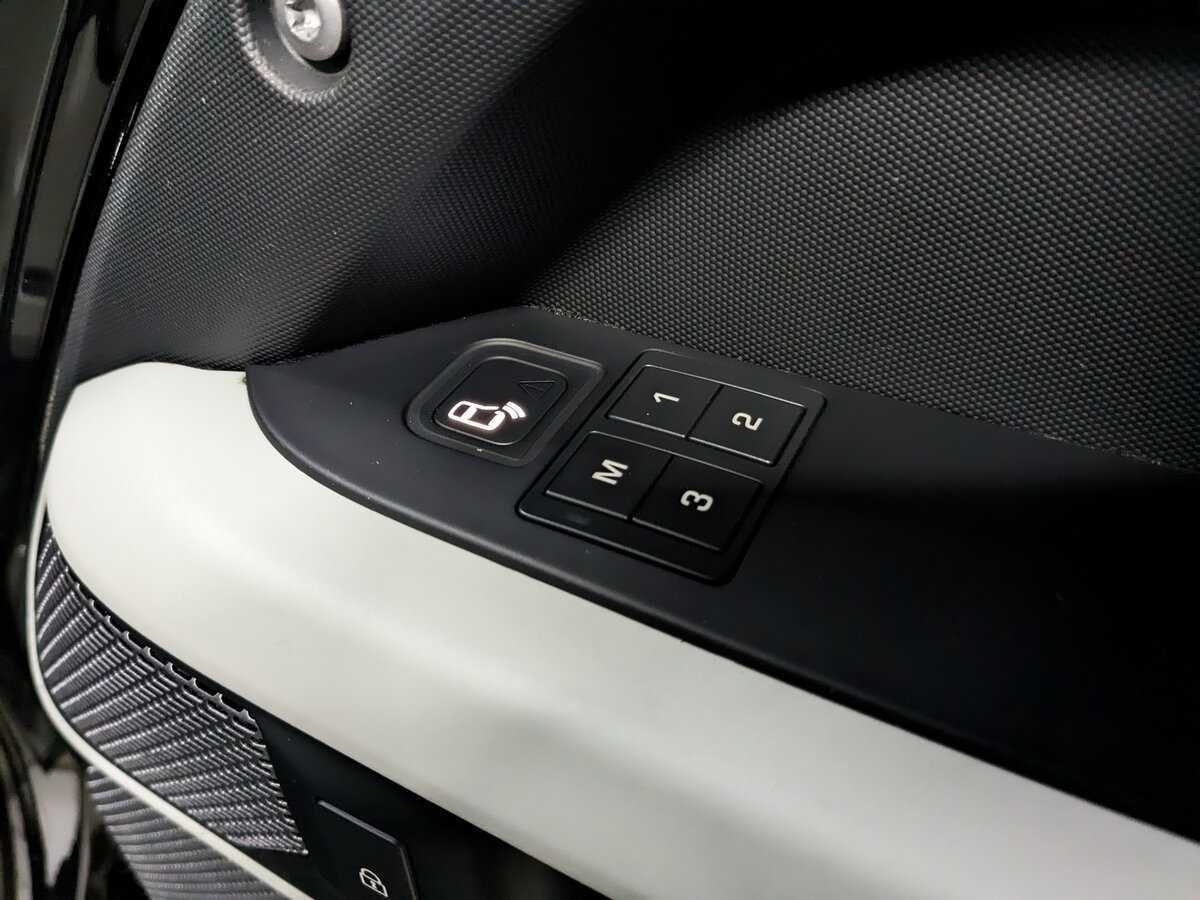Land Rover Defender 90, 2021 Фото №25