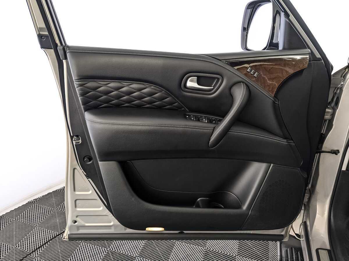 Infiniti QX80, 2018 Фото №19
